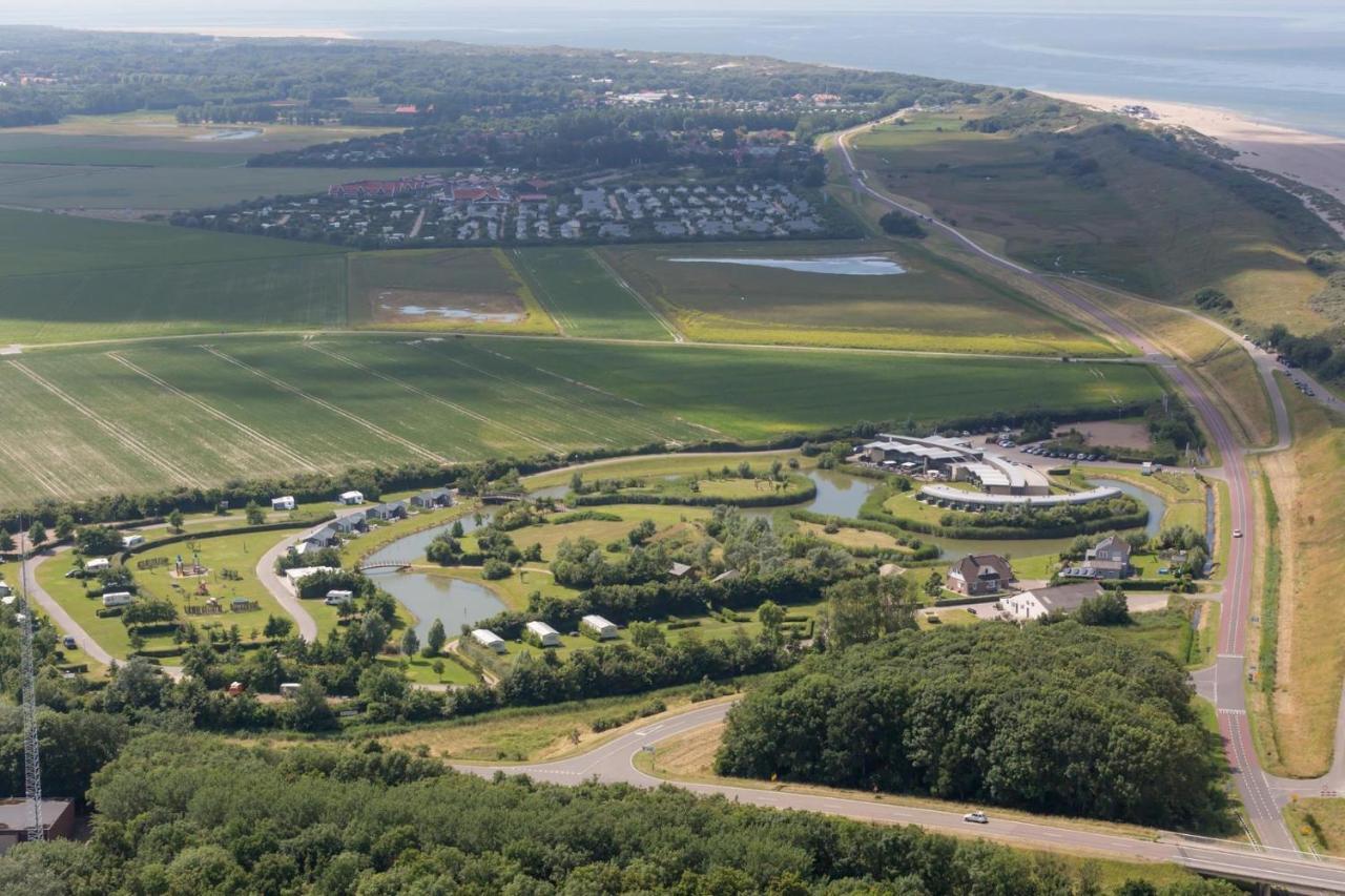 Resort Land & Zee Scharendijke Bagian luar foto