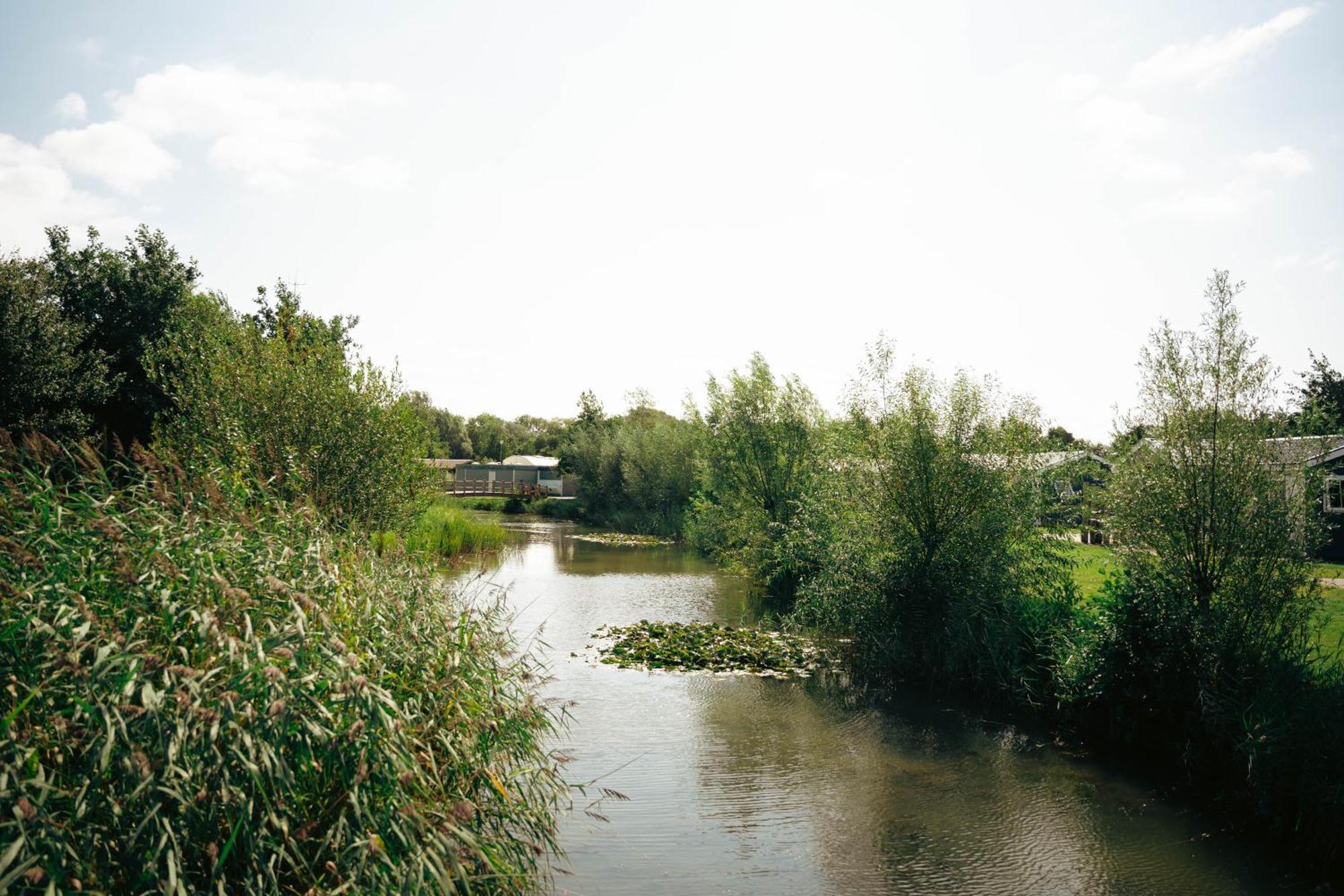 Resort Land & Zee Scharendijke Bagian luar foto